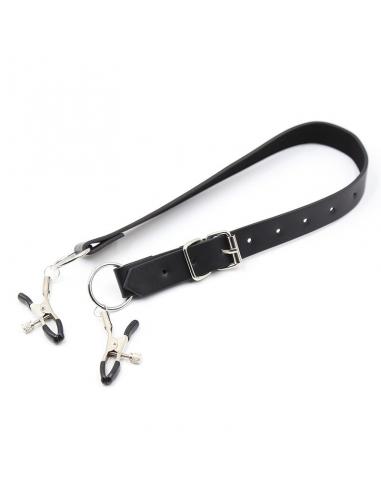 Ohmama fetish - pinzas clitoris con correas piernas